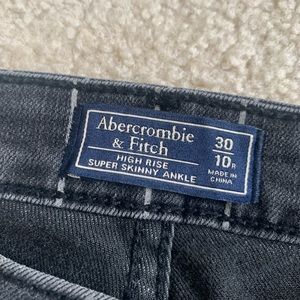 Abercrombie & Fitch Black Pin Stripe Skinny Jeans